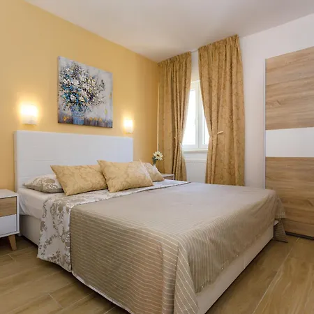 Villa Ivetta For 10 People Near With Sea View & Children Playground Opatija