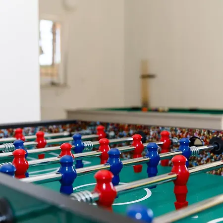 Ivetta For 10 People Near With Sea View & Children Playground * 오파티아