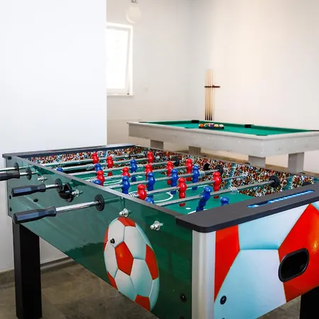 Villa Ivetta For 10 People Near With Sea View & Children Playground *