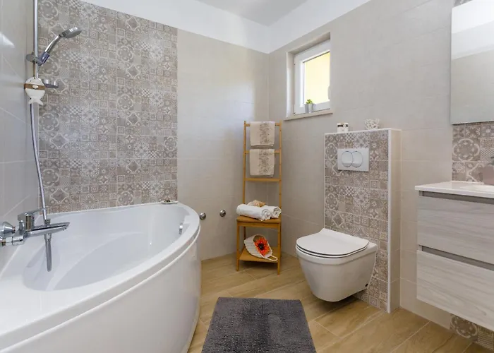 Ivetta For 10 People Near With Sea View & Children Playground * Abbázia