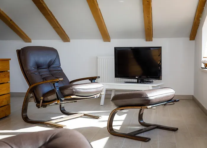 Ivetta For 10 People Near With Sea View & Children Playground * Abbázia