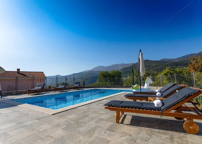 Ivetta For 10 People Near With Sea View & Children Playground * Abbázia